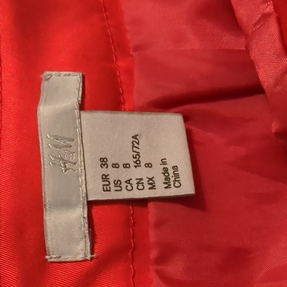 3/$15🧡 H & M Women's Skirt - Picture 13 of 13